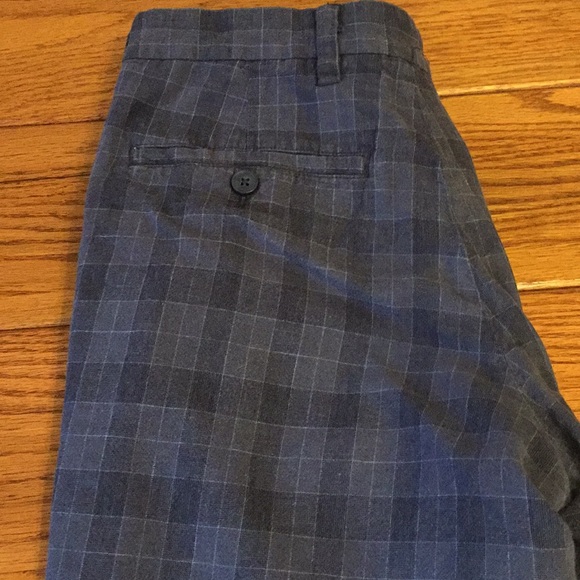 Shorts - Picture 3 of 4